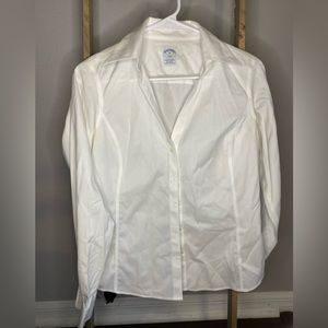 Women’s Brooks Brothers White French Collar Button Down Shirt Size 6P Petite